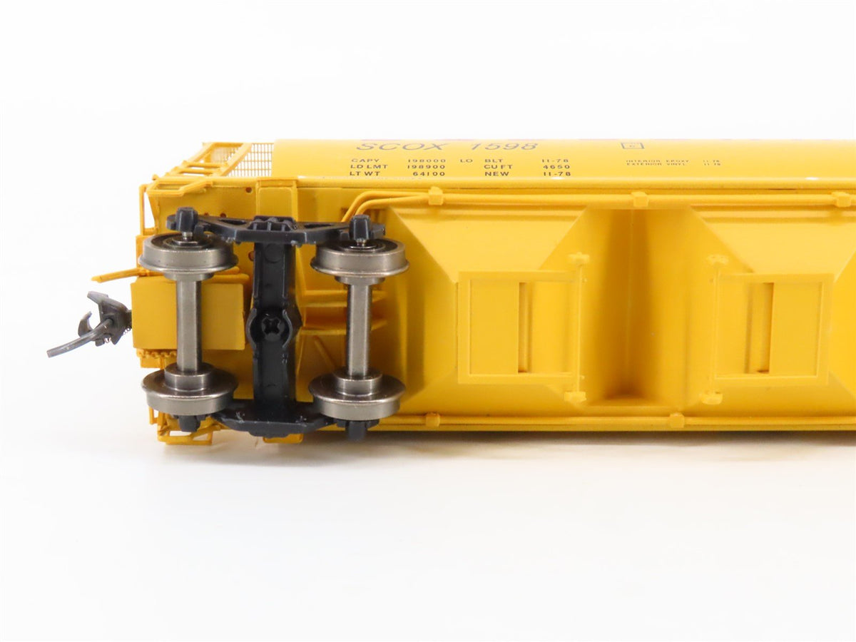 HO Scale Intermountain 45106-18 SCOX Scoular 4-Bay Cylindrical Hopper #1598