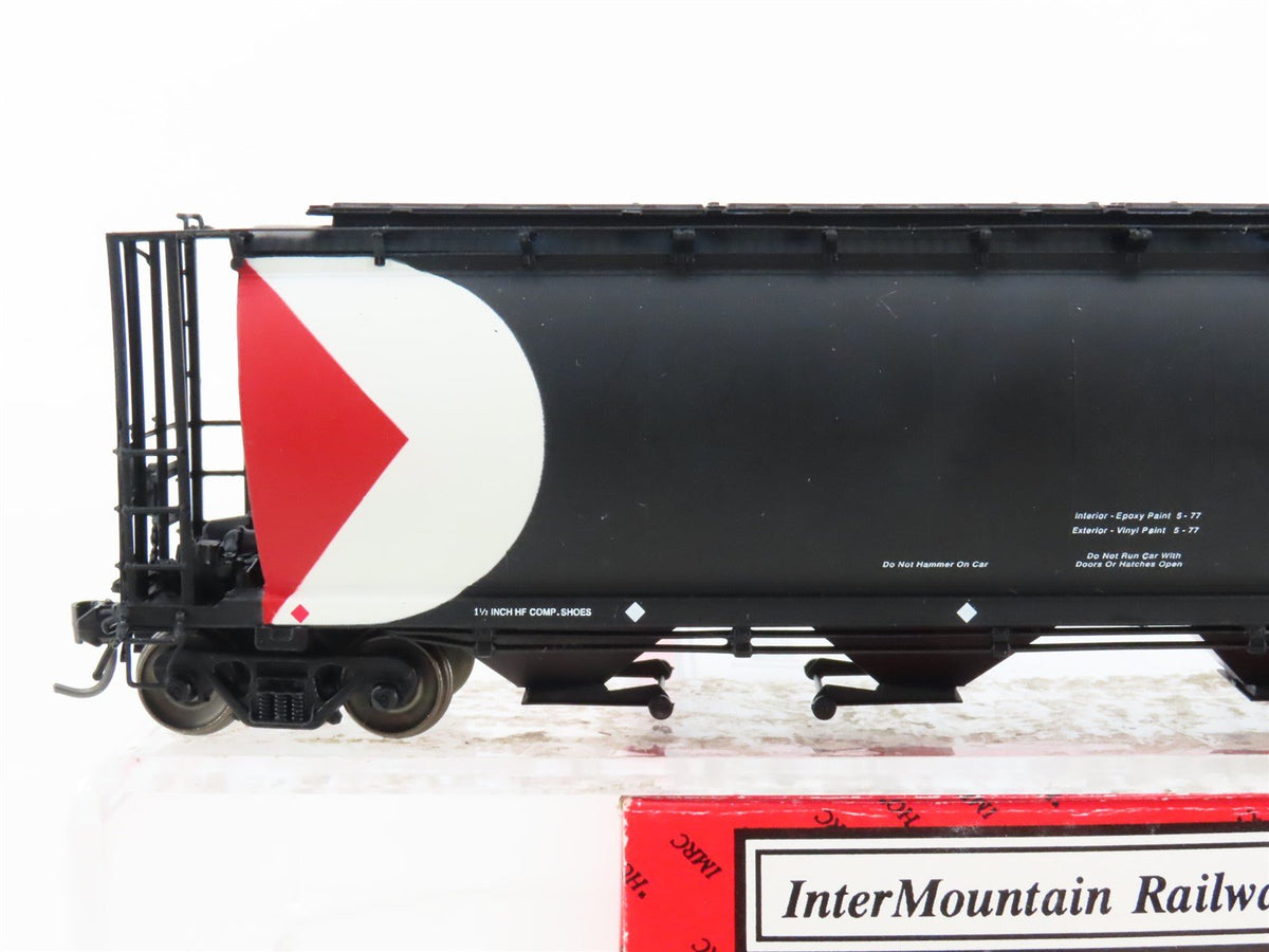HO Scale Intermountain 45115-21 CP Rail Black 4-Bay Cylindrical Hopper #388908