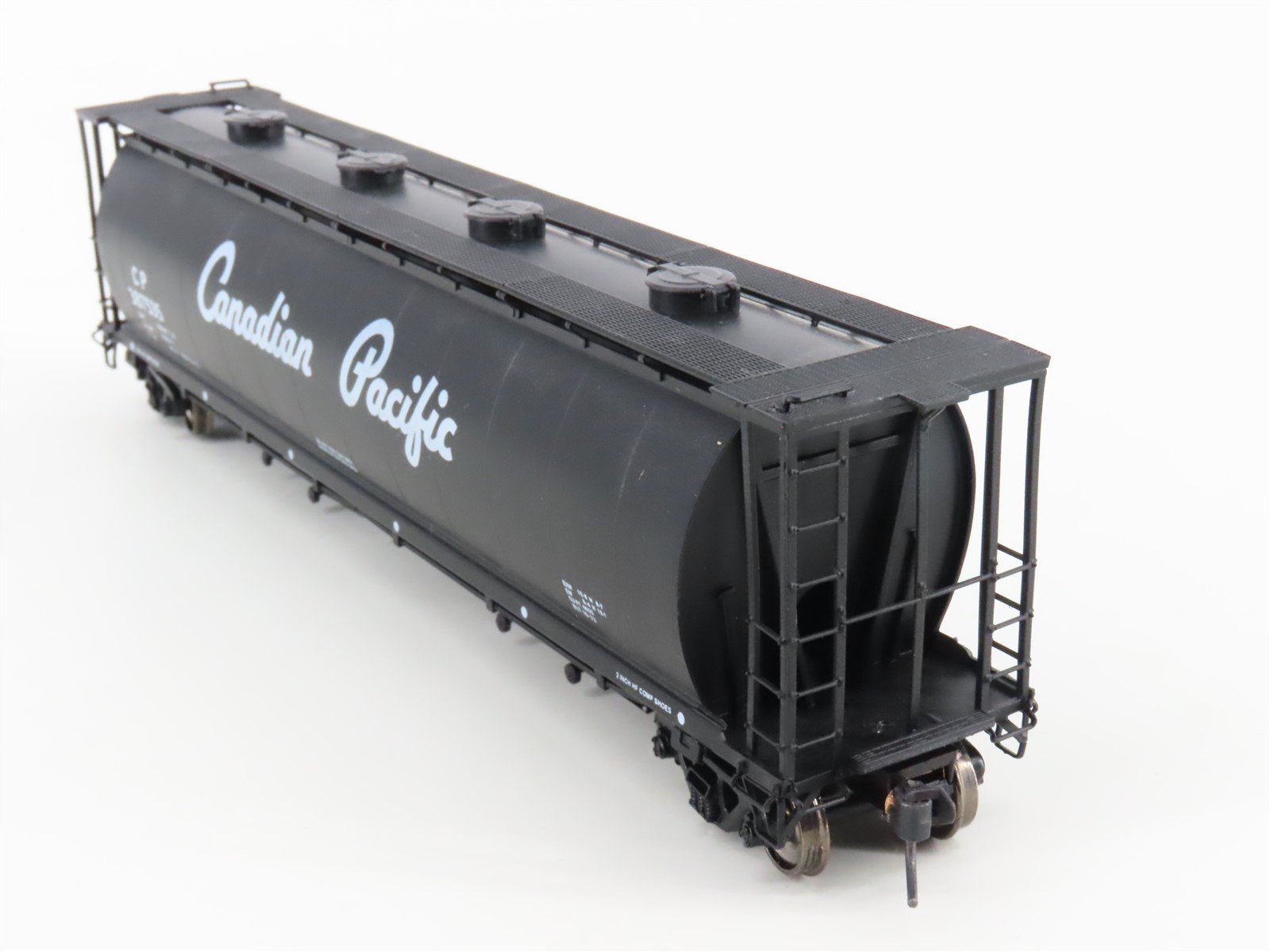 HO Scale Intermountain 45212-14 CP Black 4-Bay Cylindrical Hopper #387535