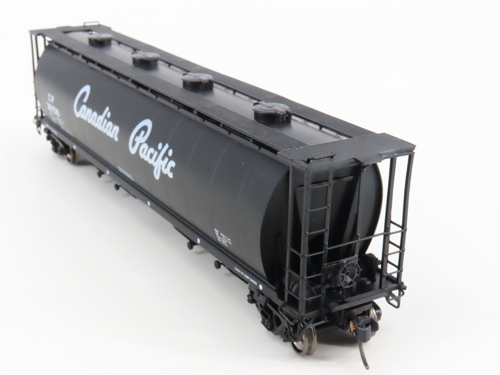 HO Scale Intermountain 45212-14 CP Black 4-Bay Cylindrical Hopper #387535