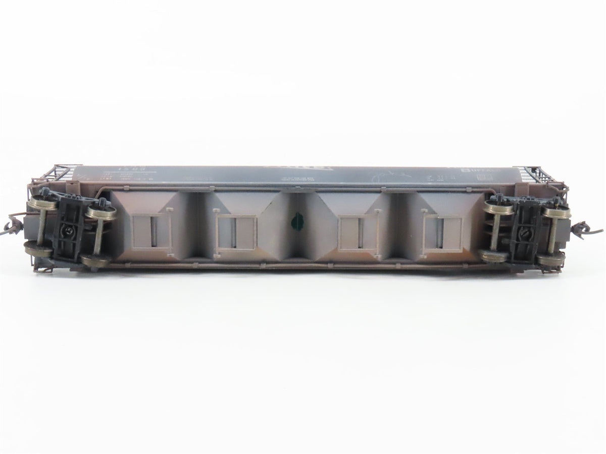HO Intermountain 45211-13 TH&amp;B Railway 4-Bay Cylindrical Hopper #1500 Weathered
