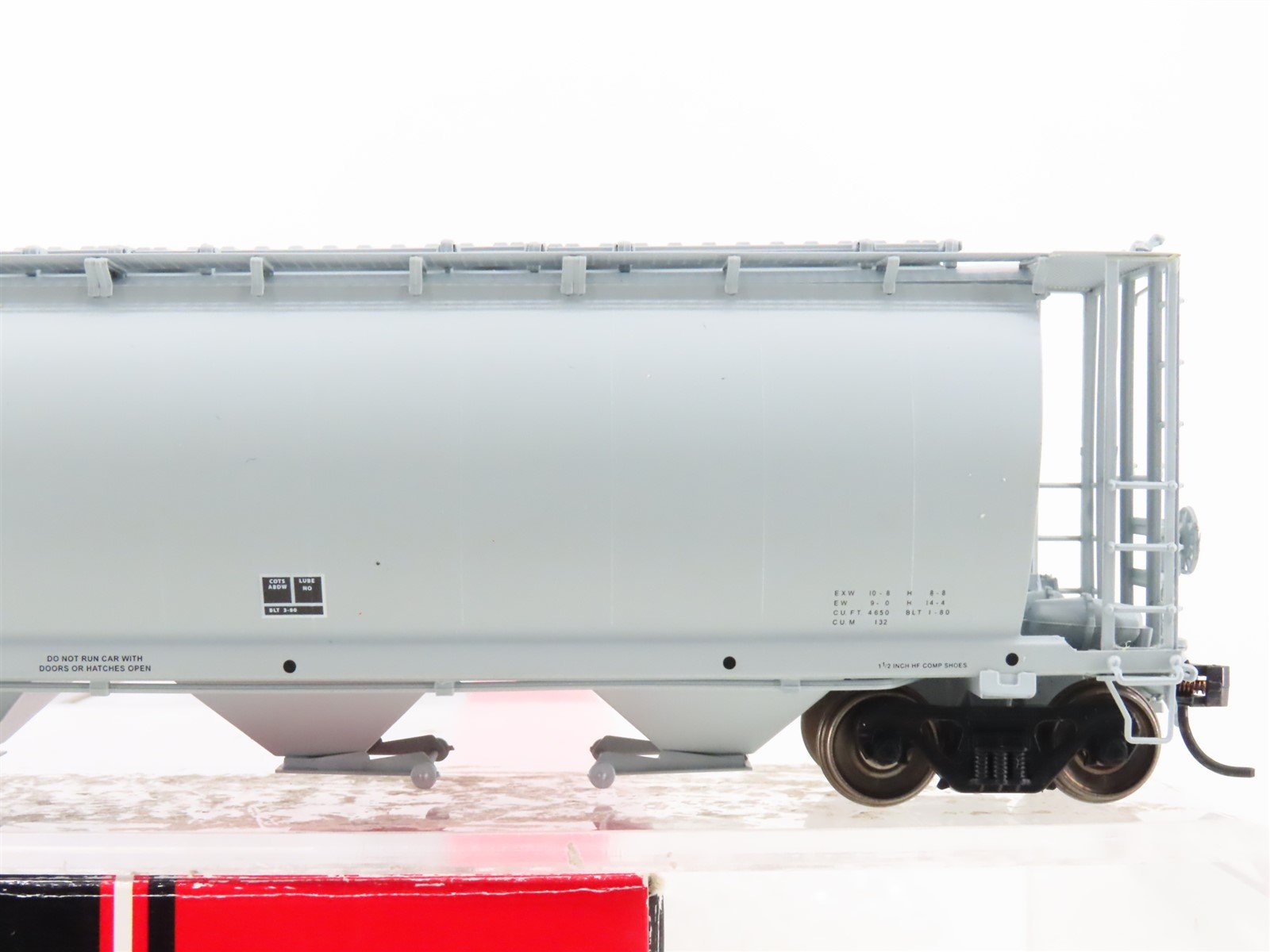 HO Scale Intermountain 45126-10 UNPX Procor 4-Bay Cylindrical Hopper #120316