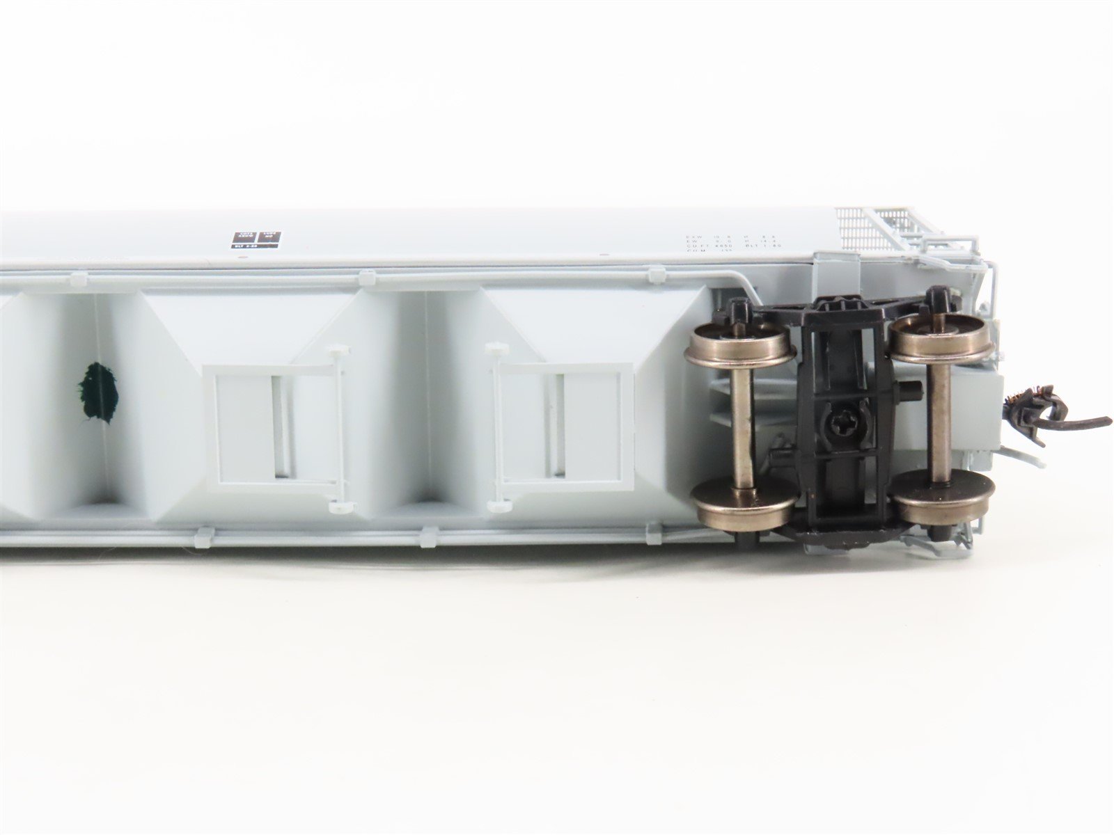 HO Scale Intermountain 45126-10 UNPX Procor 4-Bay Cylindrical Hopper #120316