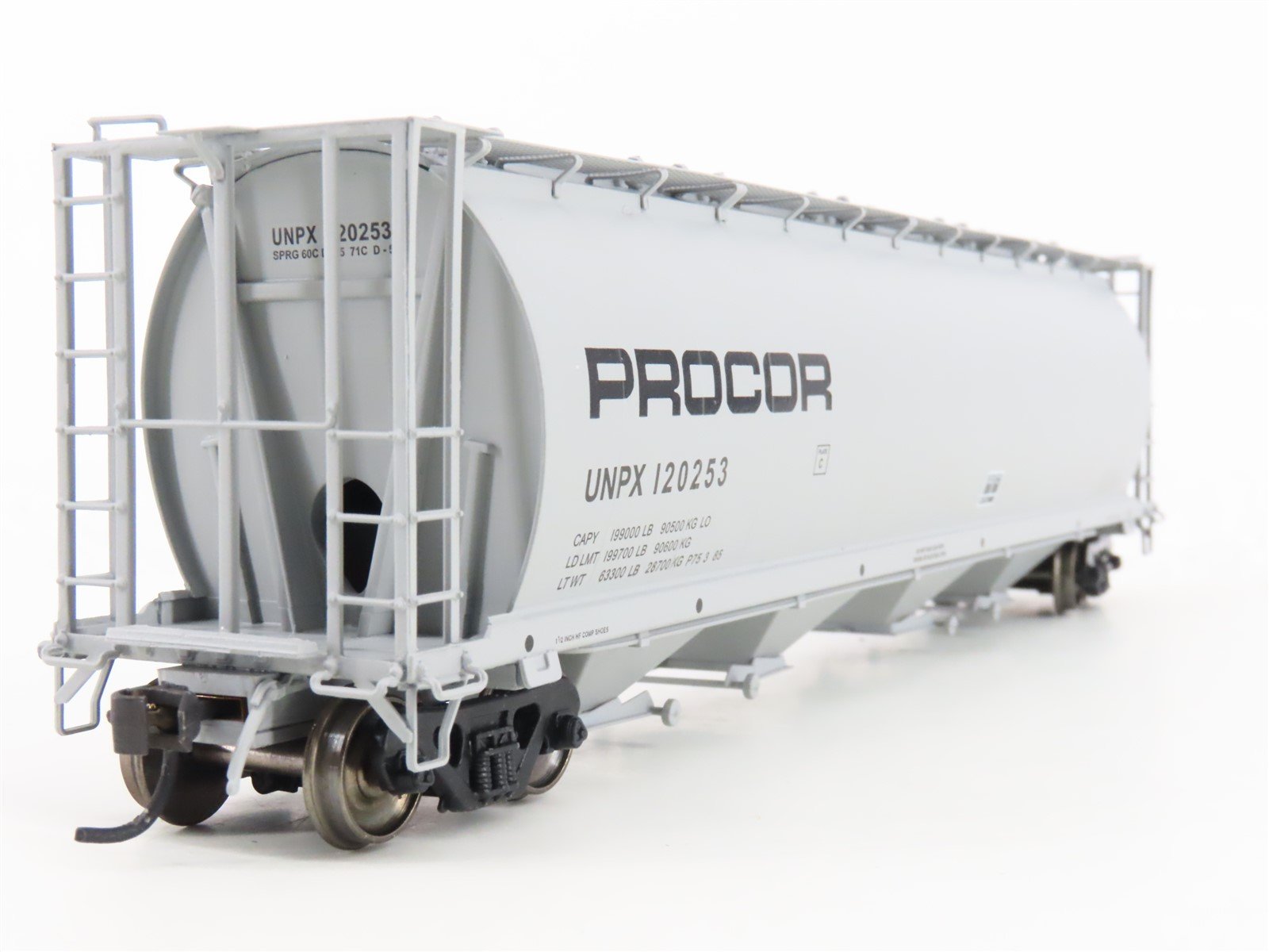 HO Scale Intermountain 45126-03 UNPX Procor 4-Bay Cylindrical Hopper #120253