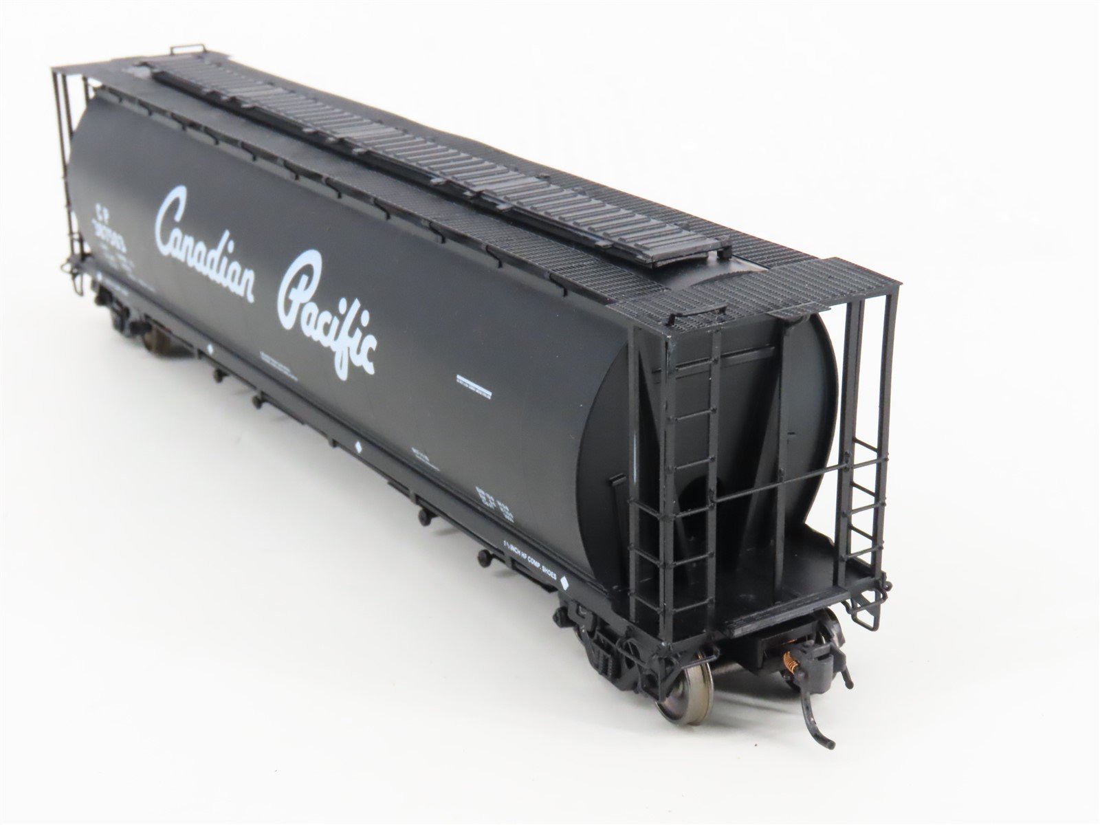 HO Scale Intermountain 45127-05 CP Black 4-Bay Cylindrical Hopper #385173