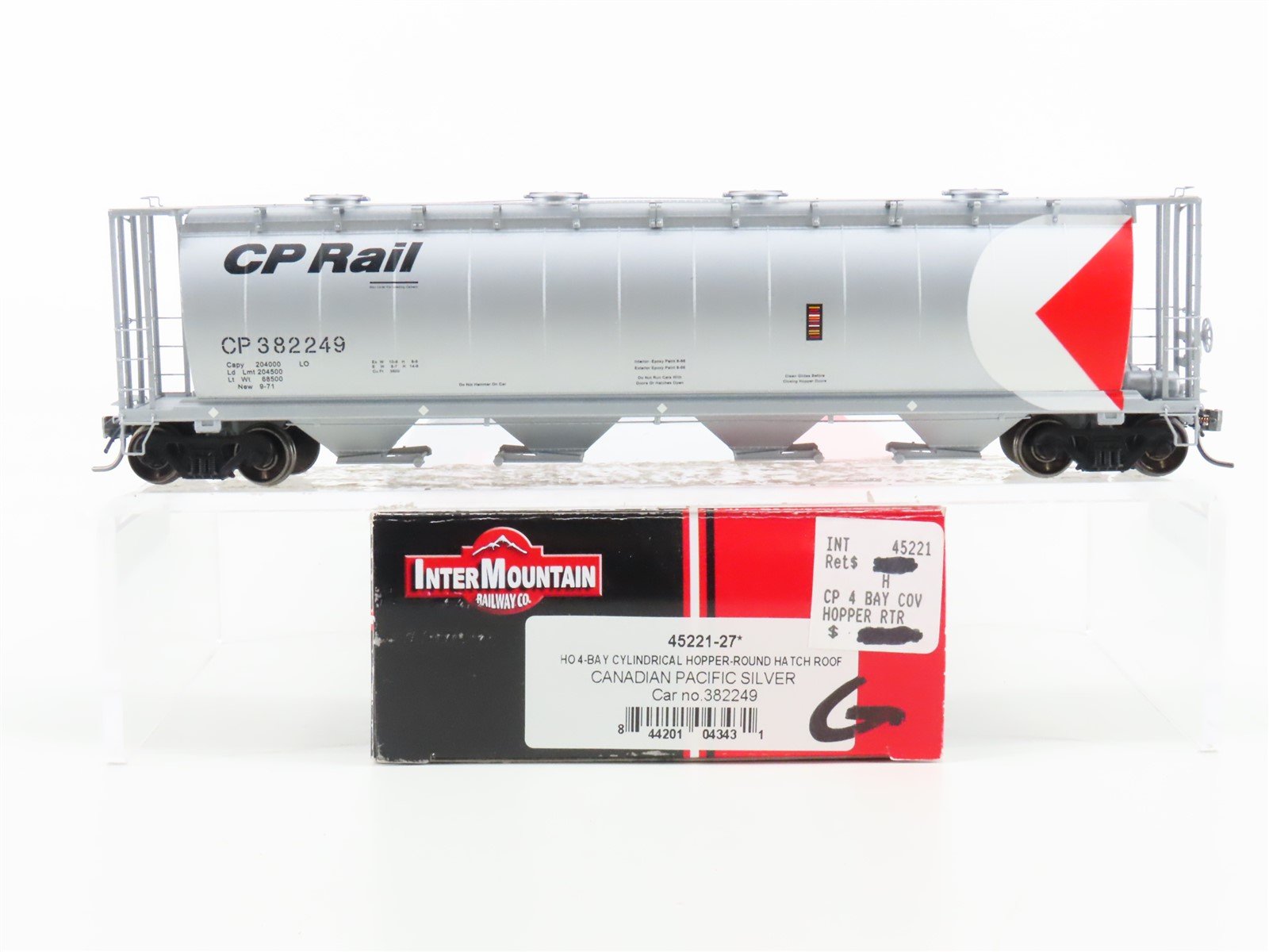 HO Scale Intermountain 45221-27 CP Rail Silver 4-Bay Cylindrical Hopper #382249
