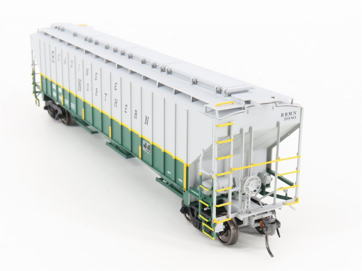HO Scale Intermountain 45296-04 RBMN Reading &amp; Northern 3-Bay Hopper #9980