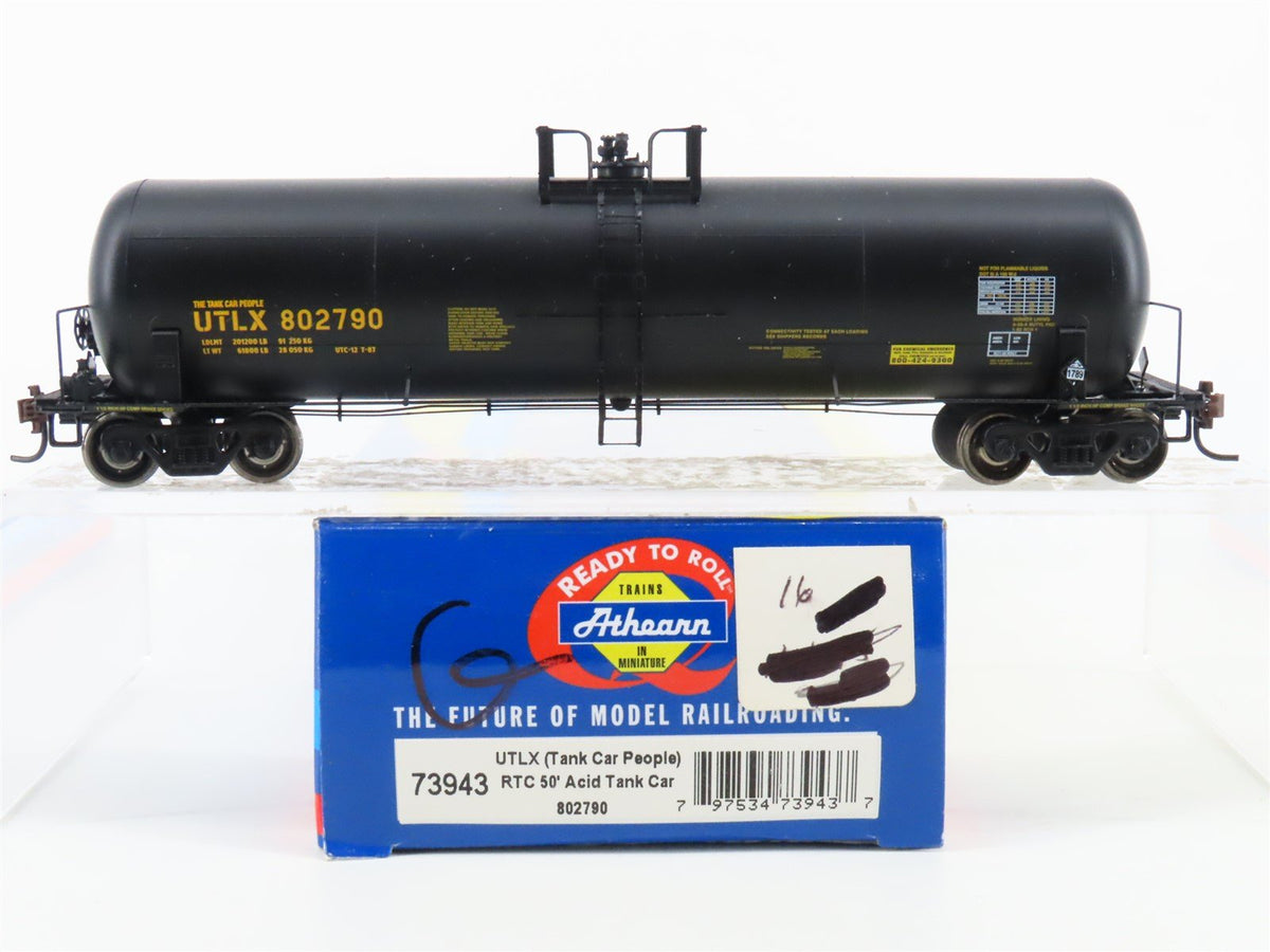 HO Scale Athearn RTR 73943 UTLX RTC 50&#39; Acid Tankcar #802790