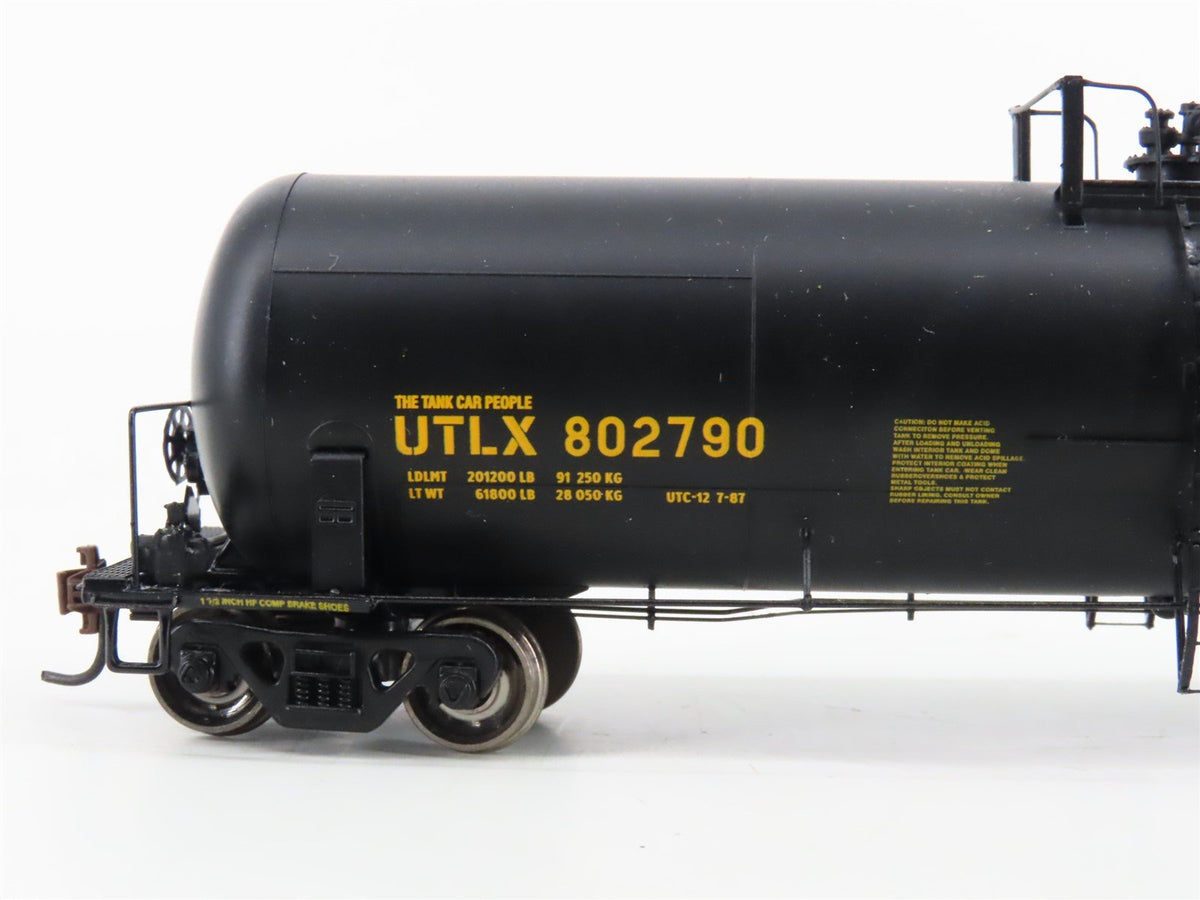 HO Scale Athearn RTR 73943 UTLX RTC 50&#39; Acid Tankcar #802790