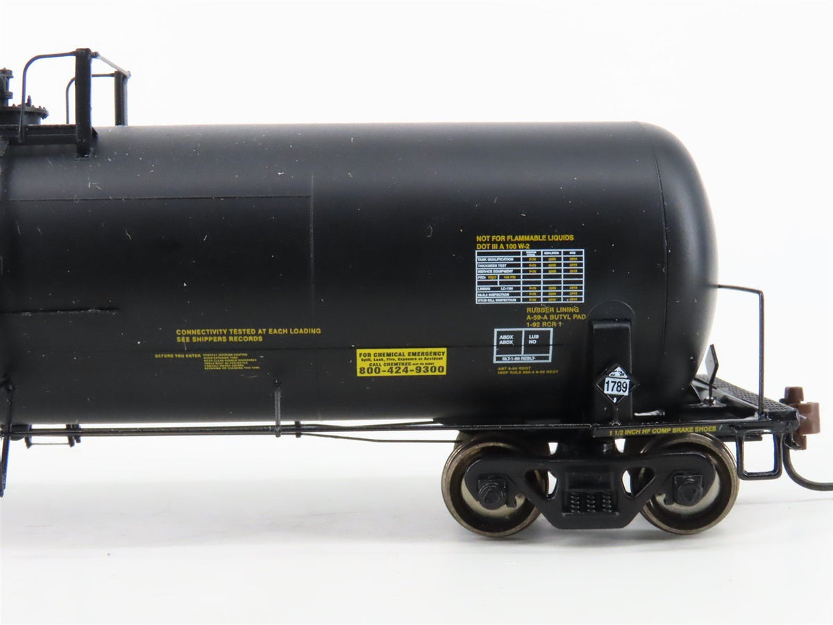 HO Scale Athearn RTR 73943 UTLX RTC 50&#39; Acid Tankcar #802790