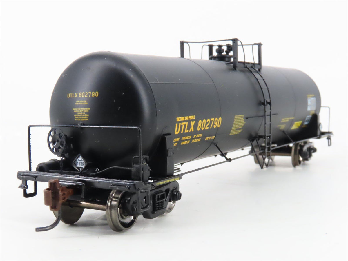 HO Scale Athearn RTR 73943 UTLX RTC 50&#39; Acid Tankcar #802790