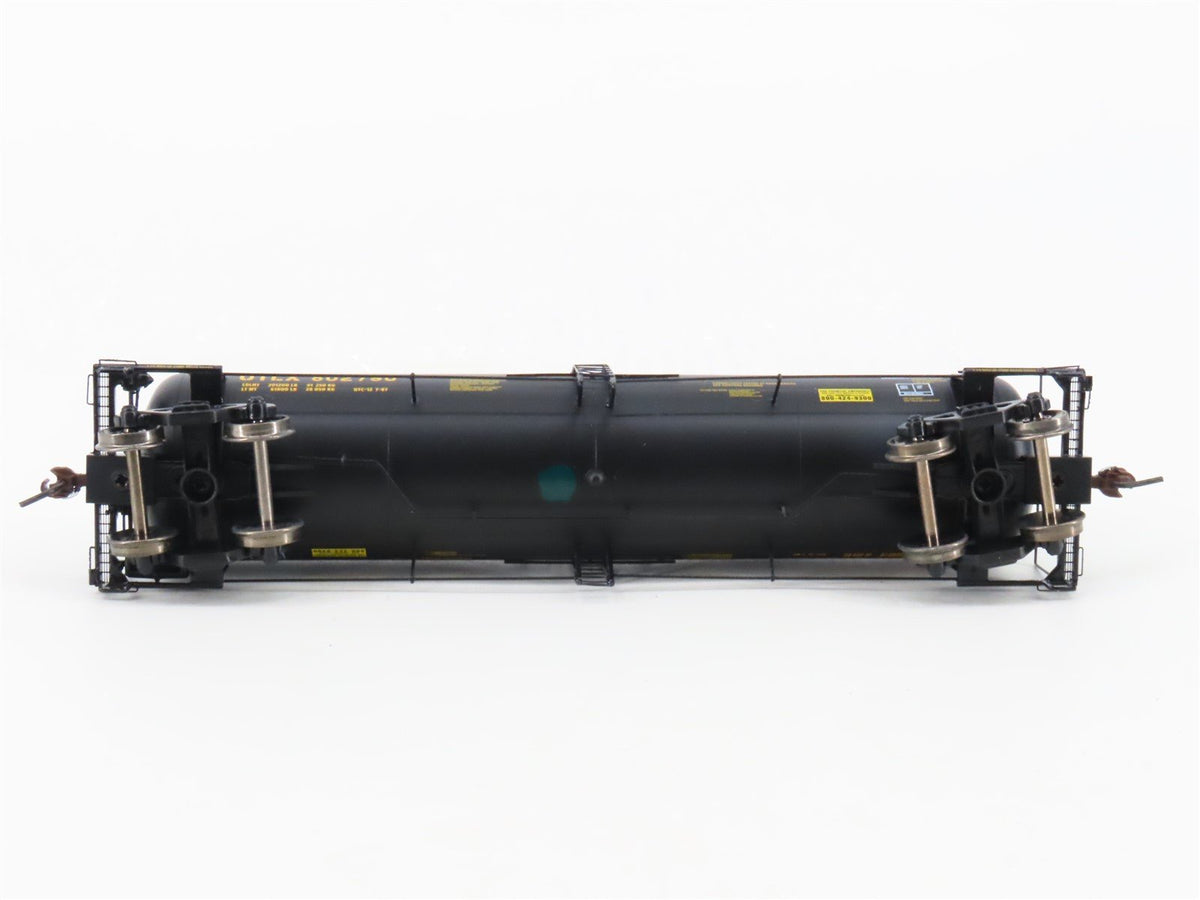 HO Scale Athearn RTR 73943 UTLX RTC 50&#39; Acid Tankcar #802790