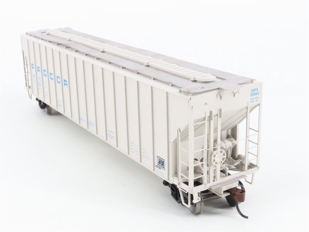 HO Scale Athearn RTR ATH81963 UNPX Procor 54&#39; 3-Bay FMC 4700 Hopper #121063