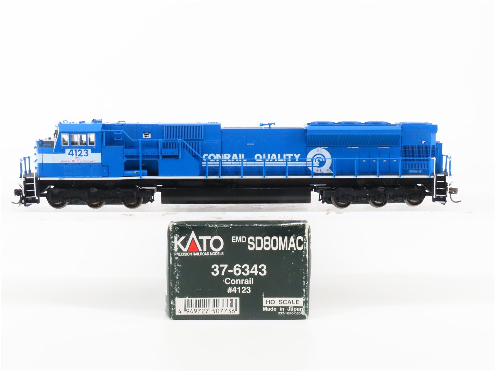 HO Scale KATO 37-6343 CR Conrail Quality EMD SD80MAC Diesel #4123 w/ DCC