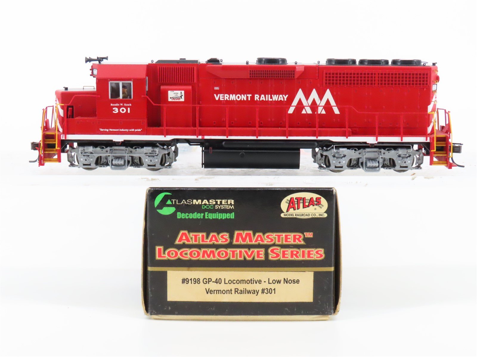 HO Scale Atlas Master 9198 VTR Vermont EMD GP40 Low Nose Diesel #301 w/ DCC