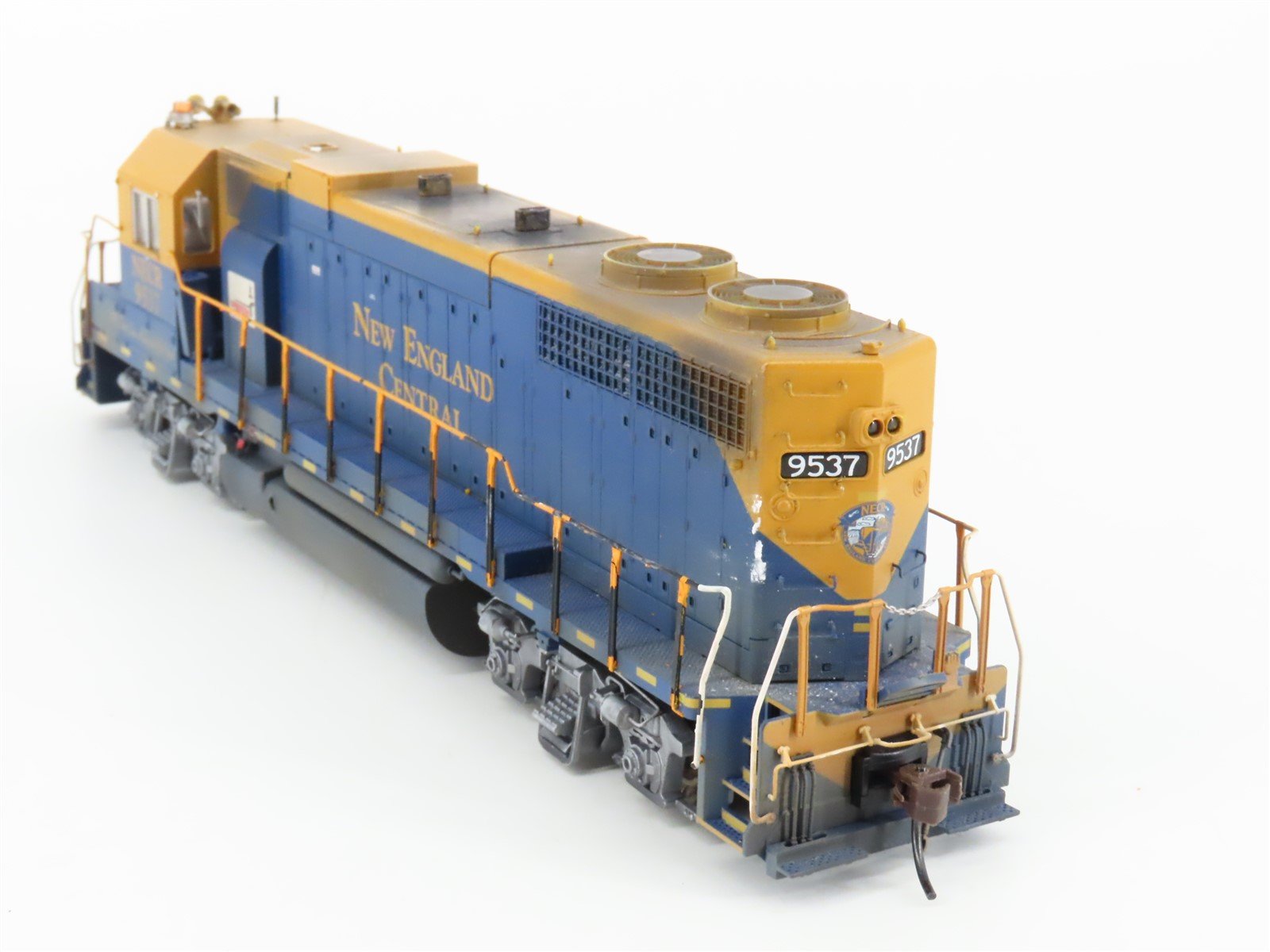 HO Atlas Master 8974 NEC New England Central GP38 Diesel #9537 w/DCC - Weathered