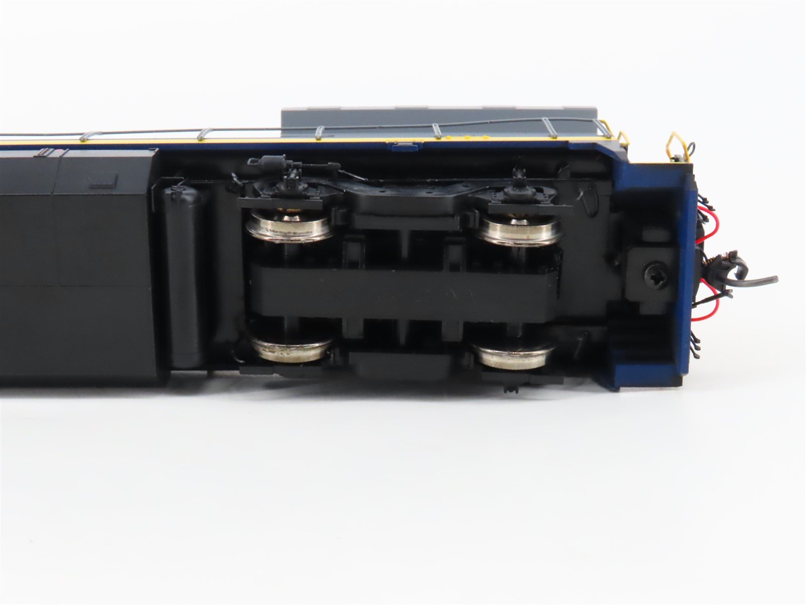 HO Scale Atlas Master 9007 CSX Transportation GE Dash 8-40B Diesel #5933 w/ DCC