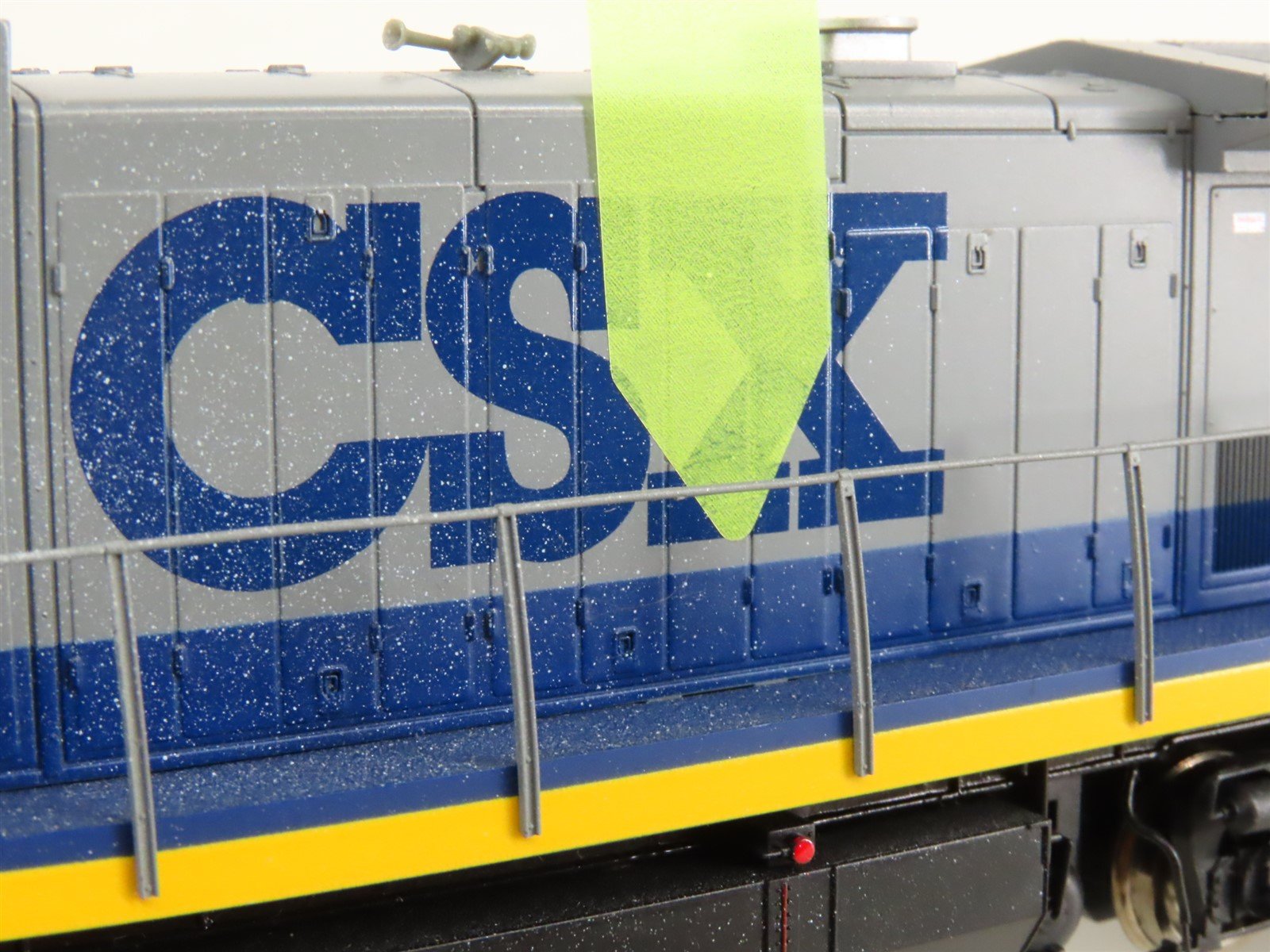 HO Scale Atlas Master 9007 CSX Transportation GE Dash 8-40B Diesel #5933 w/ DCC