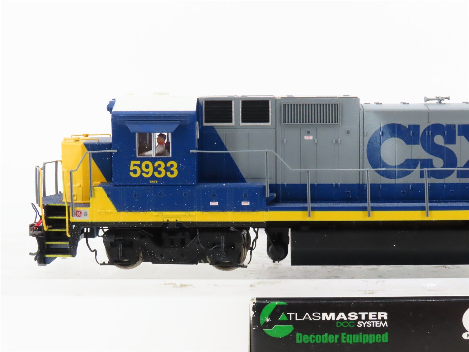 HO Scale Atlas Master 9007 CSX Transportation GE Dash 8-40B Diesel #5933 w/ DCC