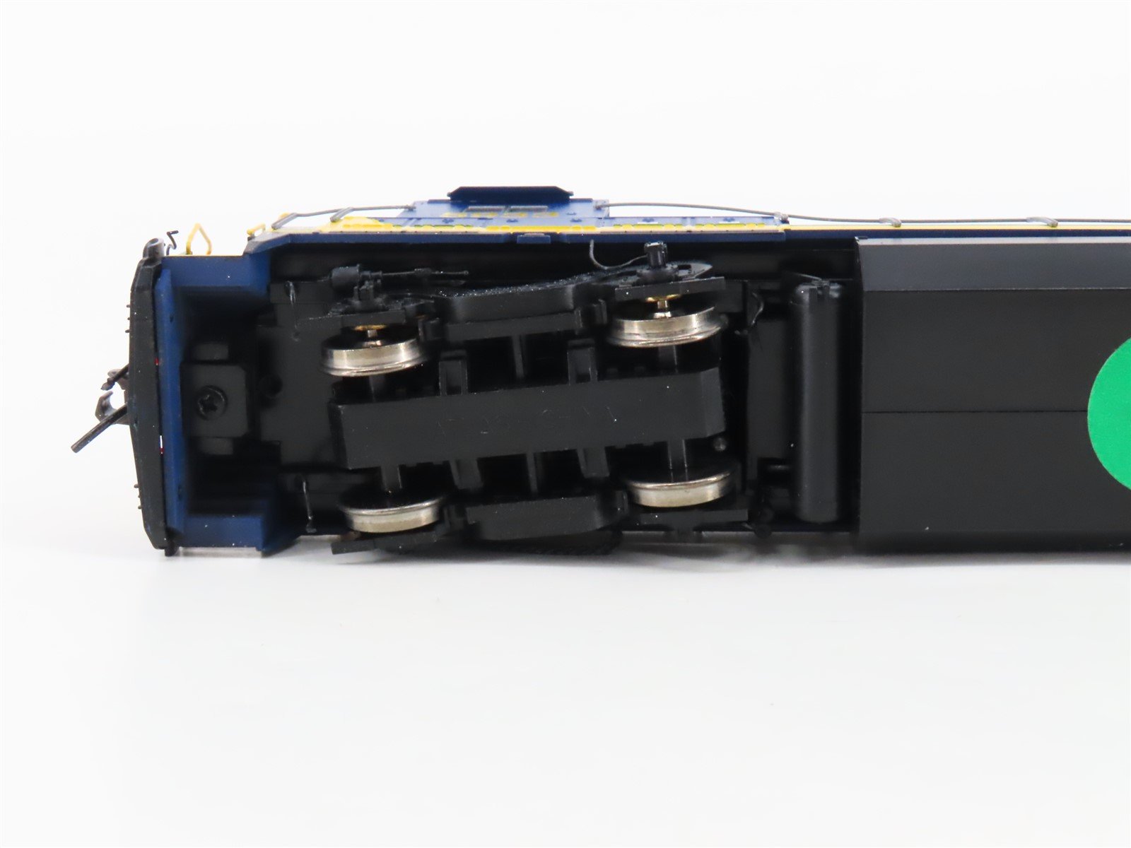 HO Scale Atlas Master 9007 CSX Transportation GE Dash 8-40B Diesel #5933 w/ DCC