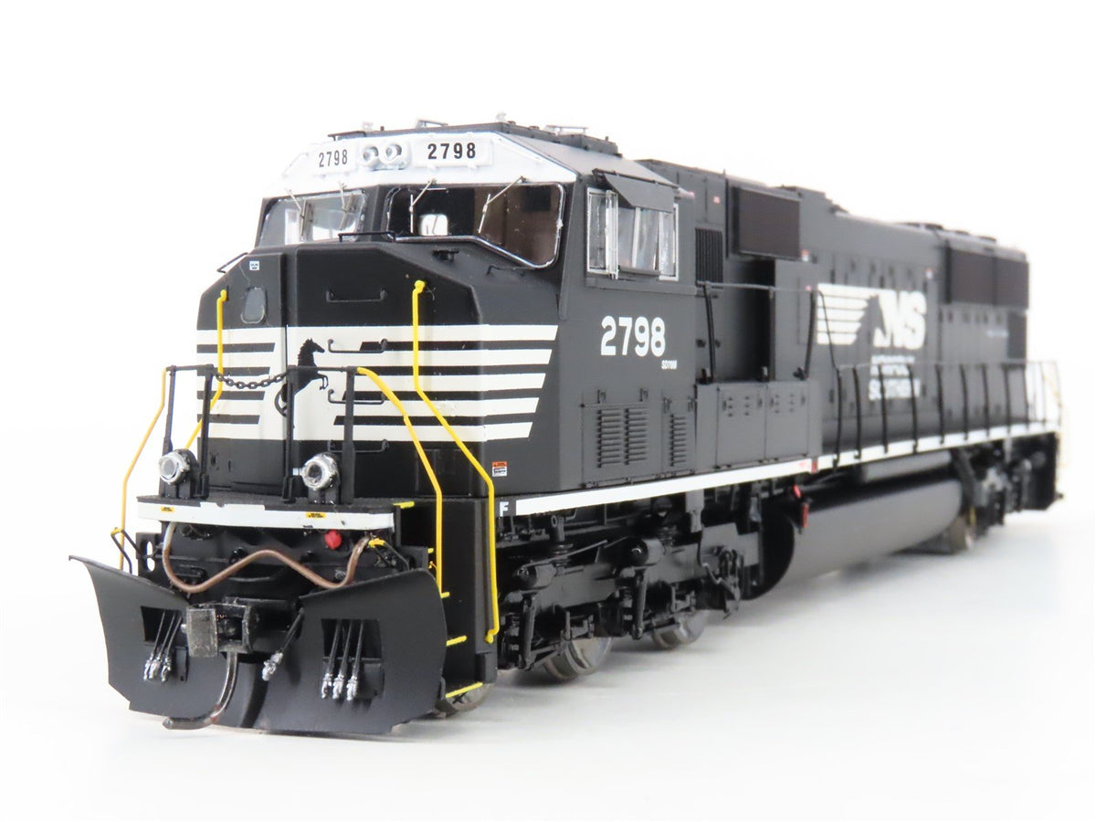 HO Athearn Genesis ATHG69357 NS Norfolk Southern SD70M Diesel 2798 w/DCC &amp; Sound