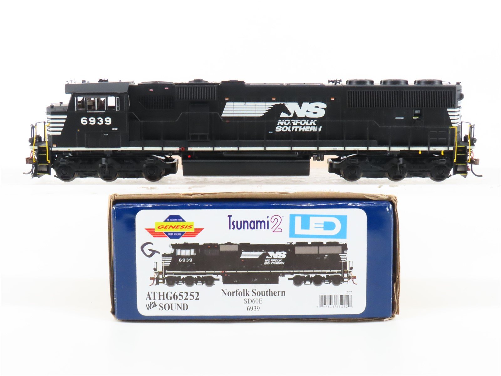 HO Athearn Genesis ATHG69357 NS Norfolk Southern SD60E Diesel 6939 w/DCC & Sound