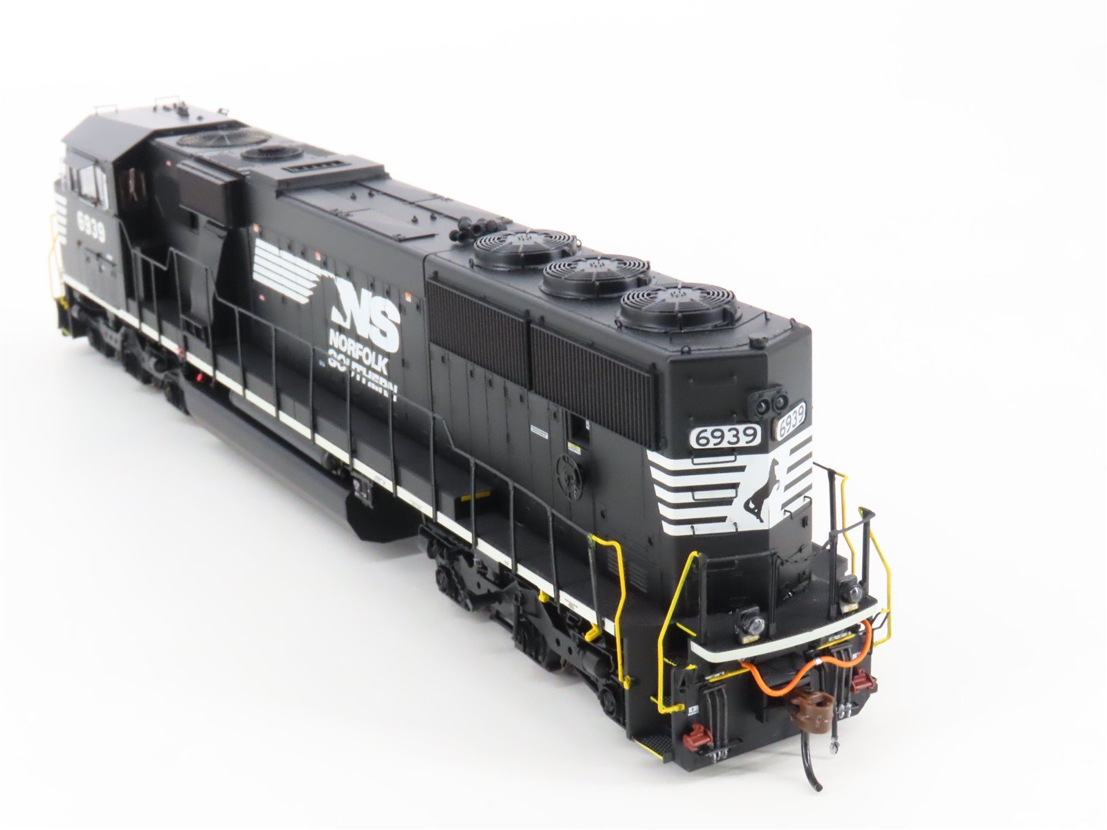 HO Athearn Genesis ATHG69357 NS Norfolk Southern SD60E Diesel 6939 w/DCC & Sound