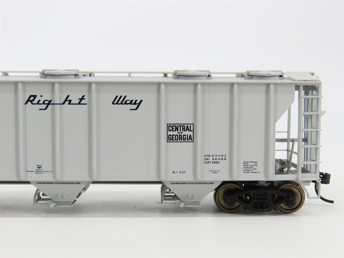 HO Scale Walthers CG Central of Georgia 3-Bay Covered Hopper #925