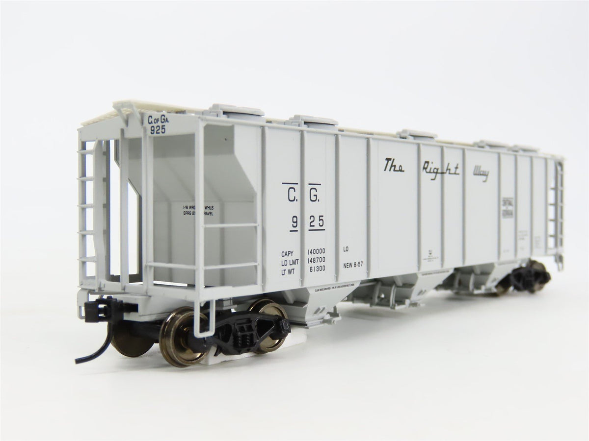 HO Scale Walthers CG Central of Georgia 3-Bay Covered Hopper #925