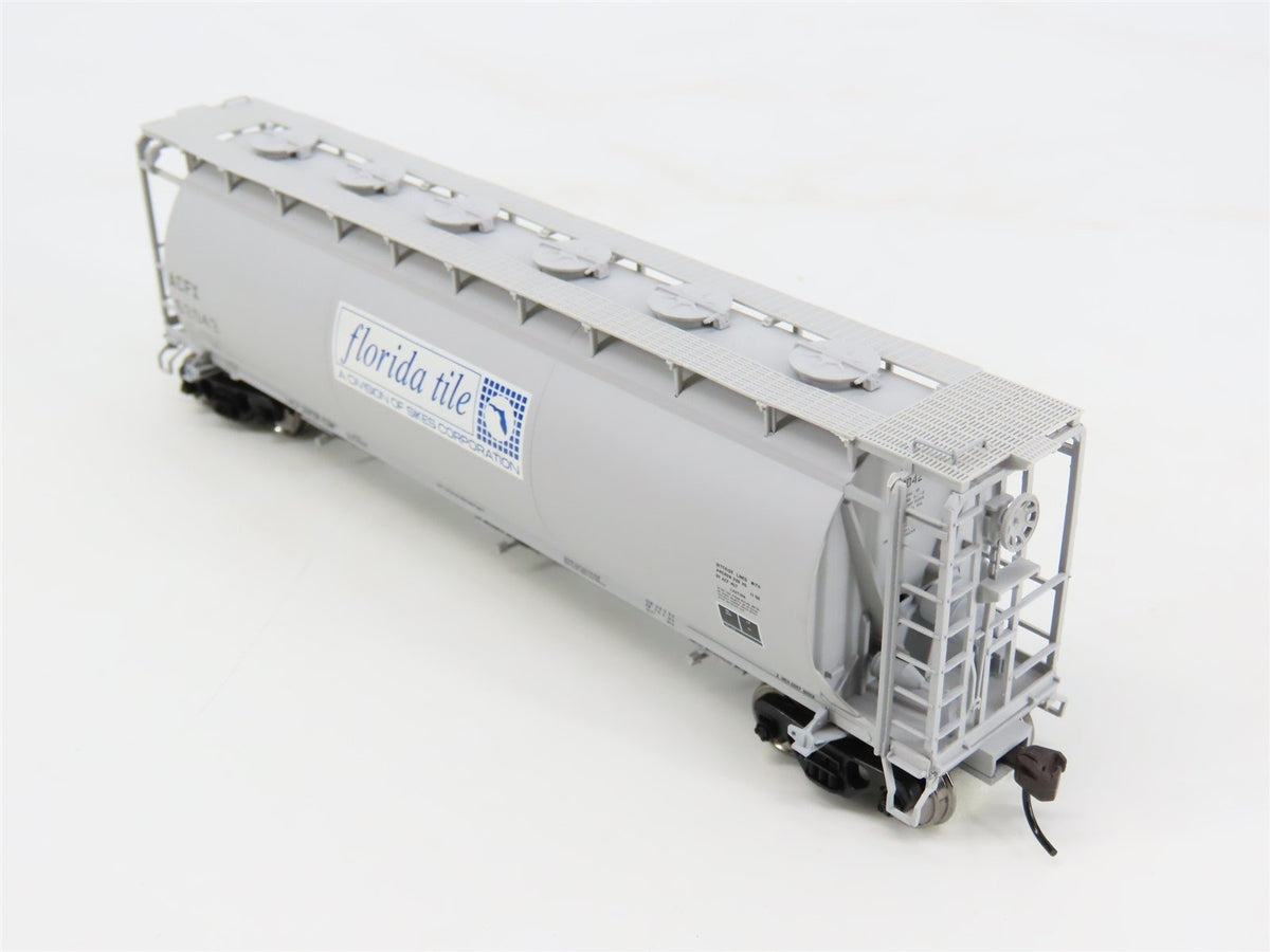 HO Scale Atlas ACFX Florida Tile 3-Bay Covered Hopper #62042
