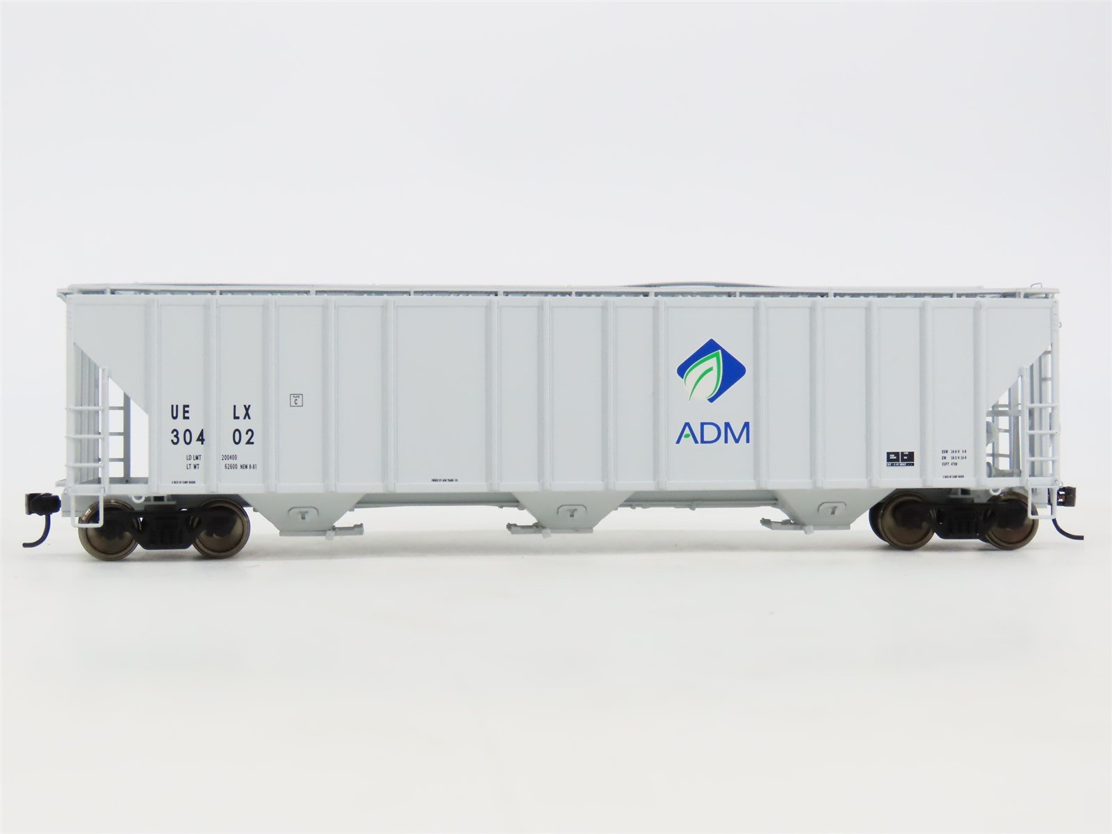 HO Scale Walthers UELX ADM 3-Bay Covered Hopper #30402