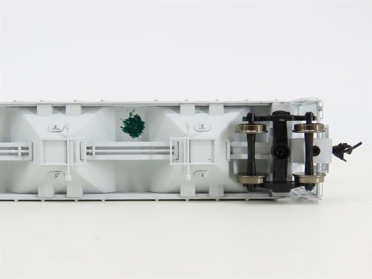 HO Scale Walthers UELX ADM 3-Bay Covered Hopper #30402