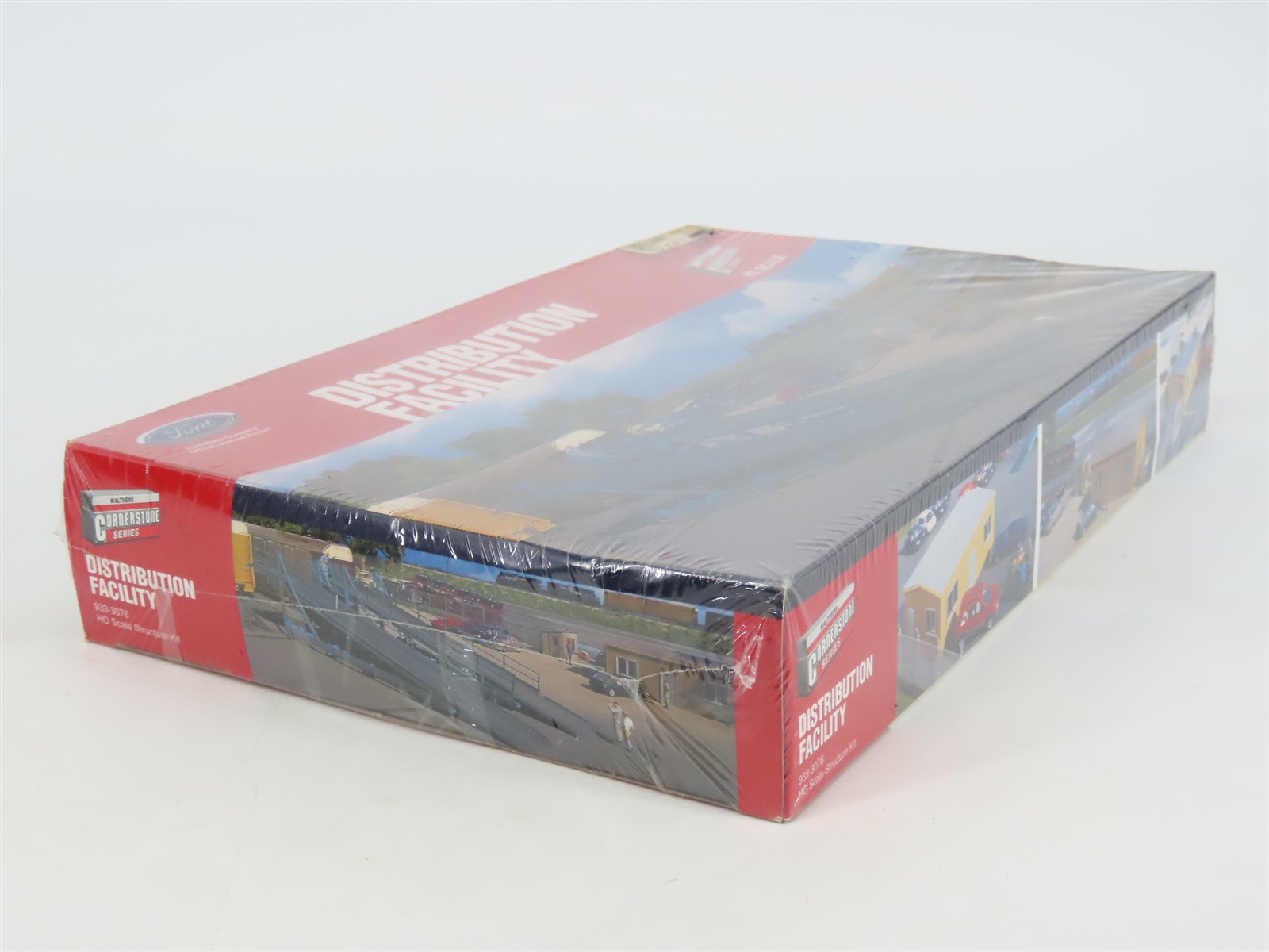 HO 1/87 Scale Walthers Kit #933-3076 Ford Distribution Facility - Sealed