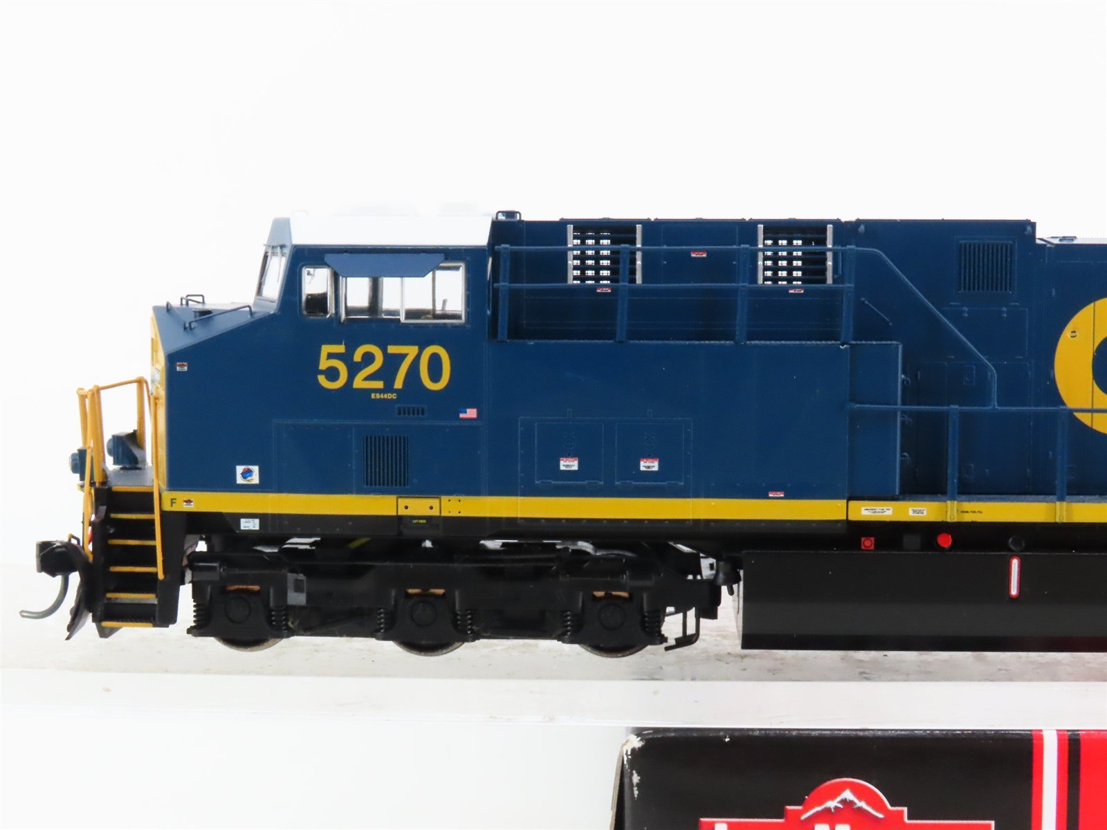 HO Scale Intermountain 49722S-07 CSX ES44DC Diesel Locomotive #5270 wDCC & Sound