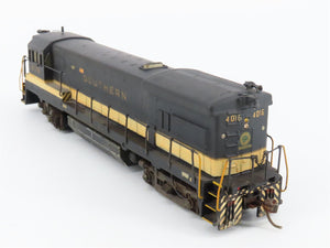 HO Scale Athearn 3483 Southern U33B Diesel Locomotive #4016 - CUSTOM
