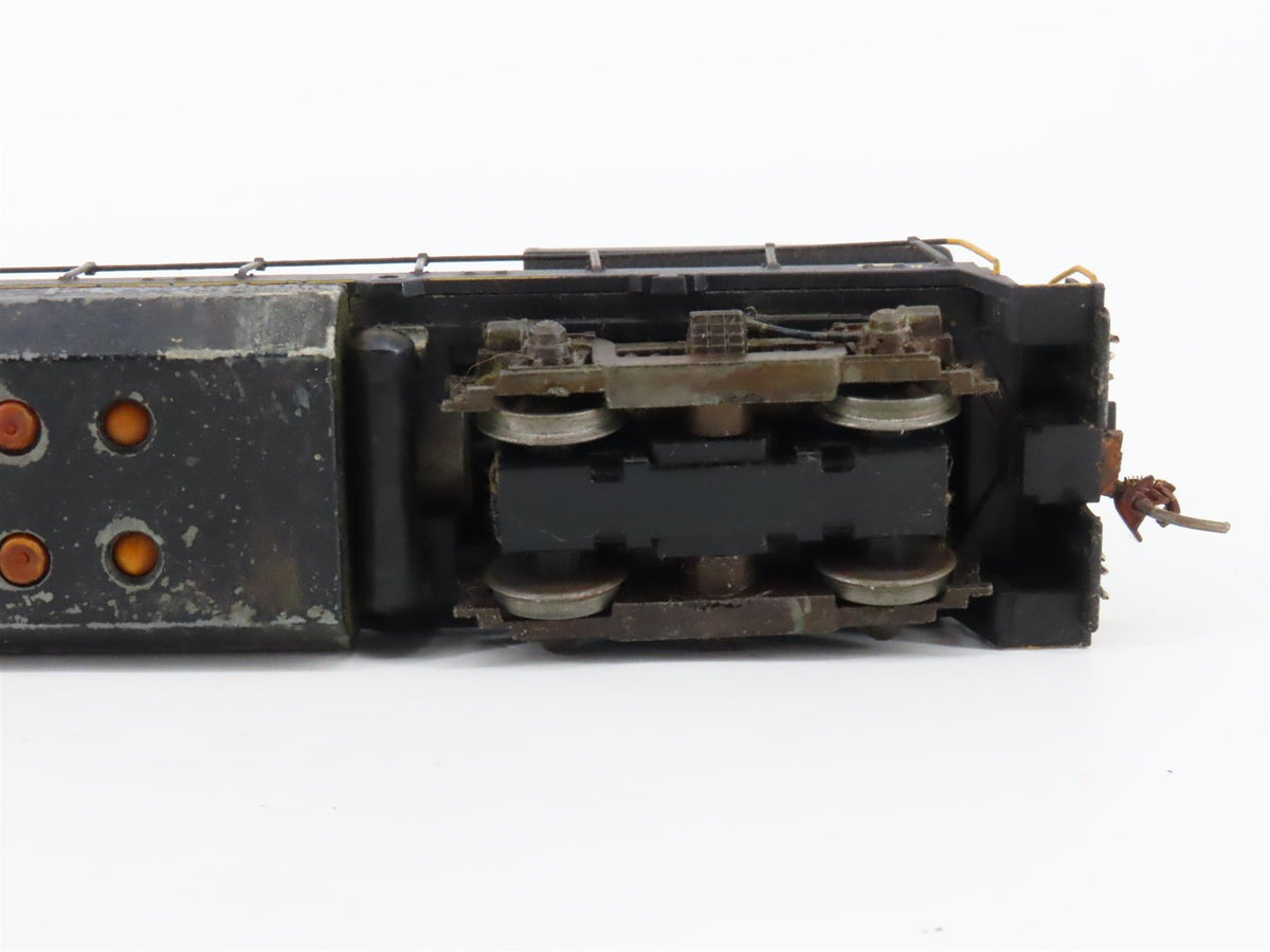 HO Scale Athearn 3483 Southern U33B Diesel Locomotive #4016 - CUSTOM