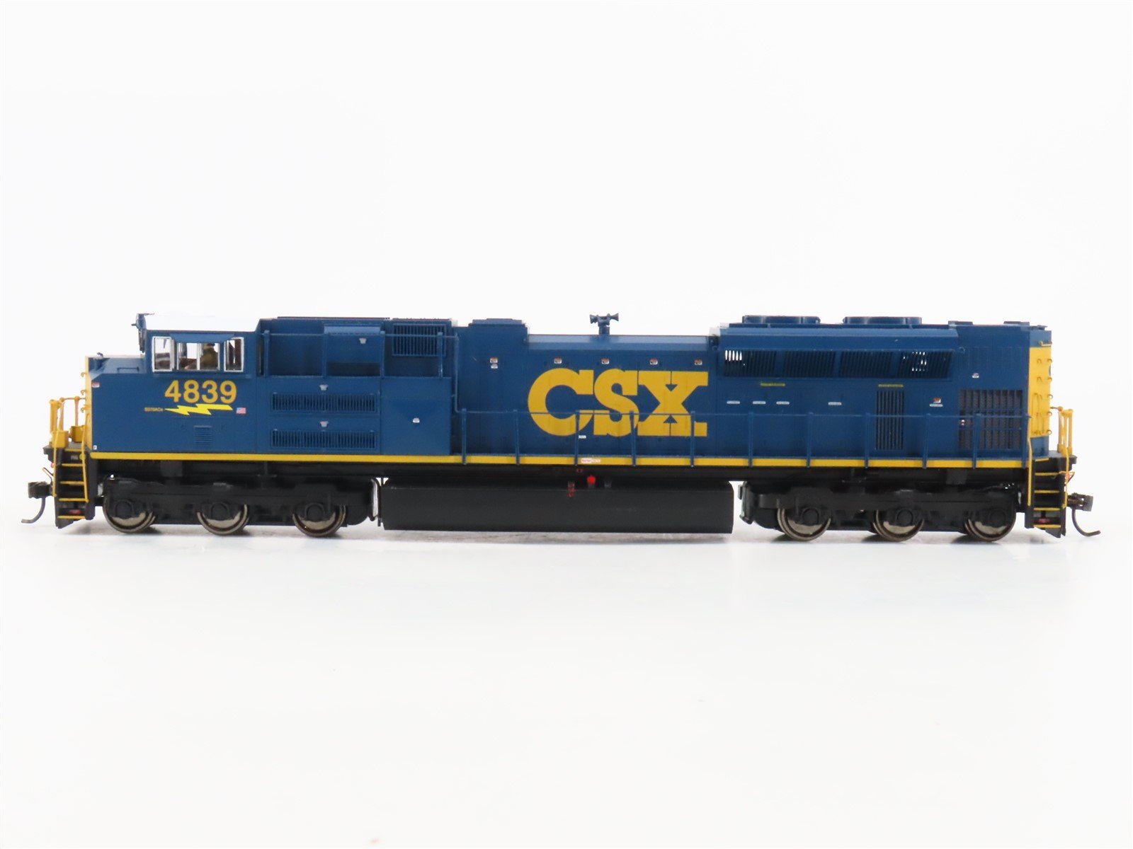 HO Scale MTH CSX Railway SD70ACe Diesel Locomotive #4839 w/ DCC & Sound