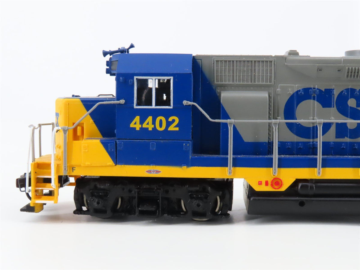 HO Scale Bachmann CSX Railroad 9 Car Diesl Train Set #4402 - DCC Equipped