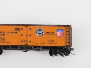 LOT of 12 N Scale InterMountain SP UP PFE Pacific Fruit Express Reefers
