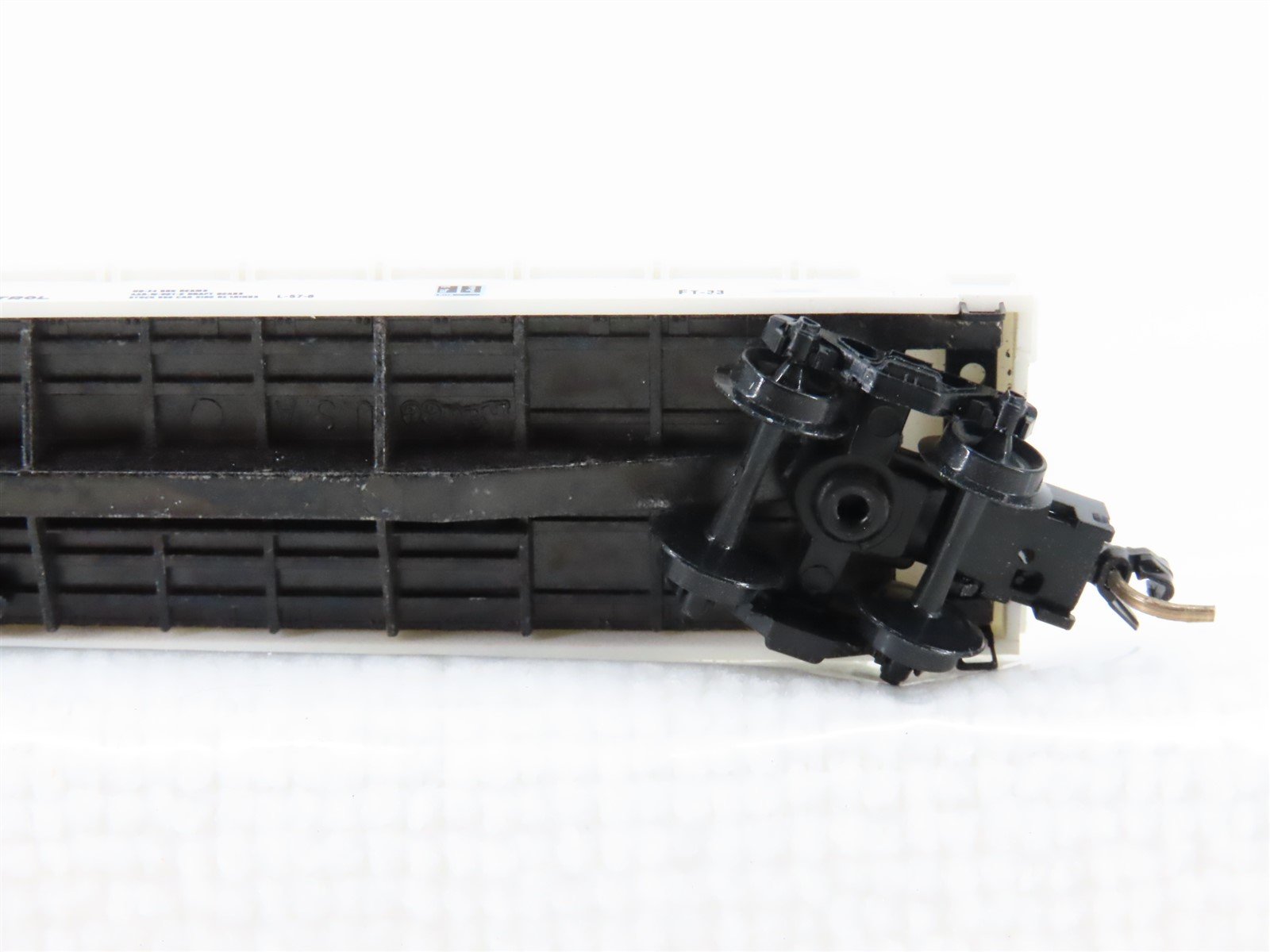 N Scale Micro-Trains MTL 64010 ATSF Santa Fe 57' Flatcar #293274