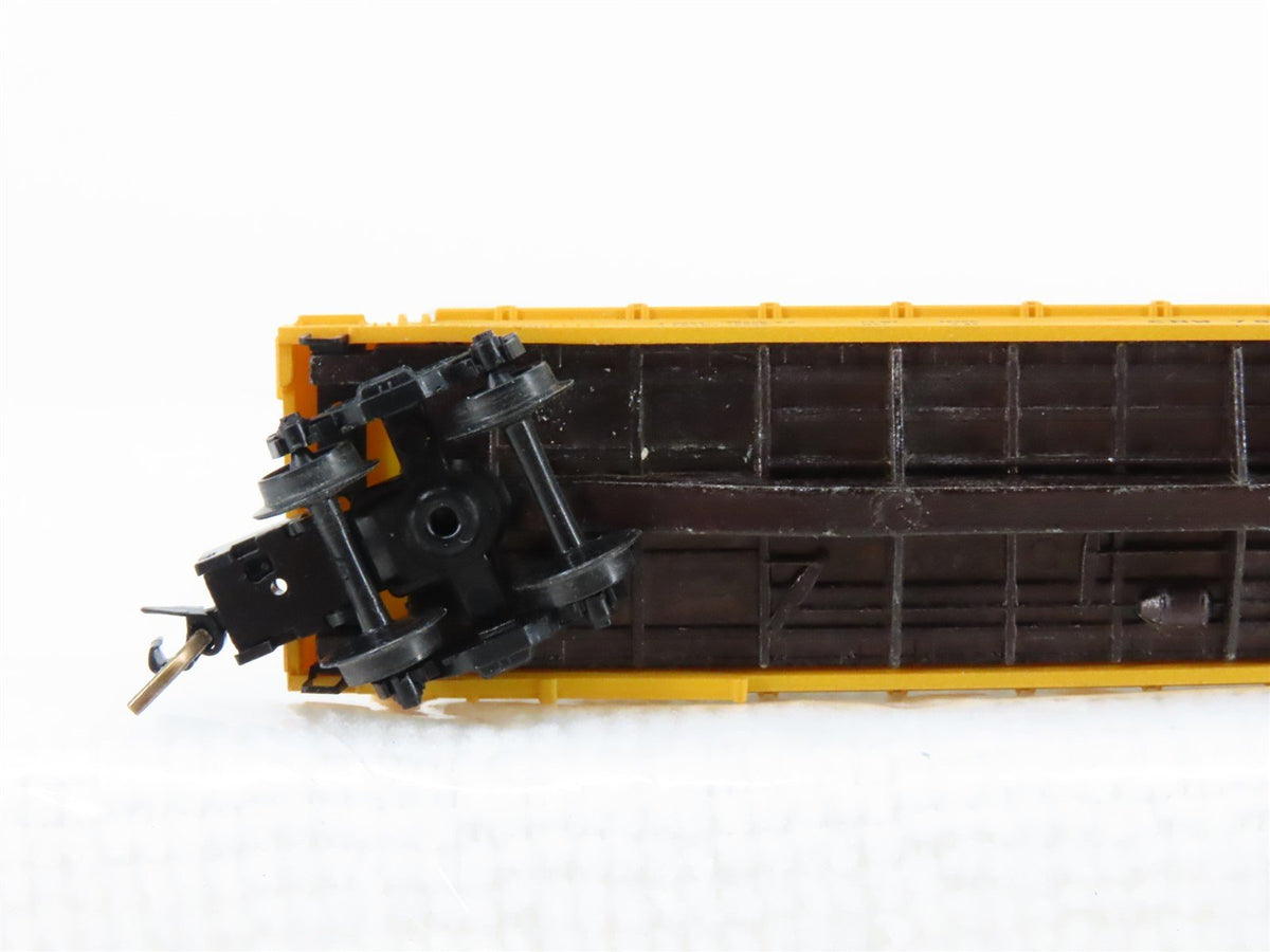 N Micro-Trains MTL 64024 CNW Railway 57&#39; Flatcar #780516 w45&#39; CNW Trailer