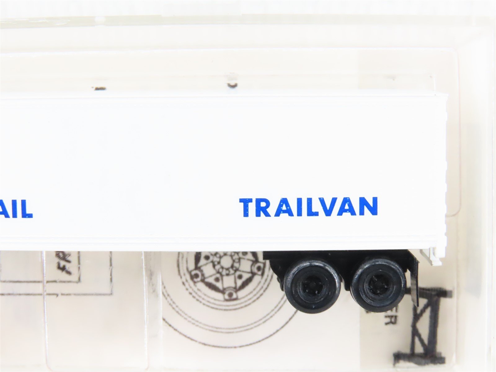 N Micro-Trains MTL 64034 Southern 57' Flatcar #151300 w45' CR Trailer