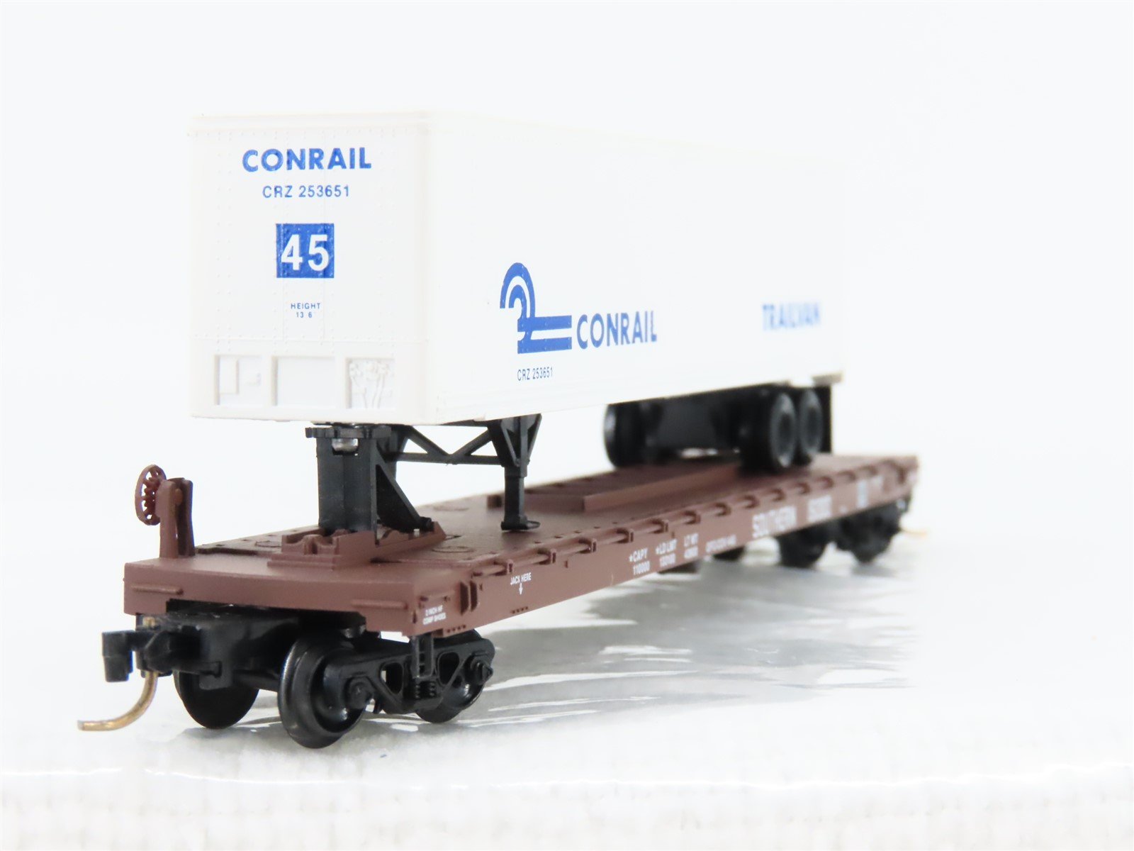 N Micro-Trains MTL 64034 Southern 57' Flatcar #151300 w45' CR Trailer