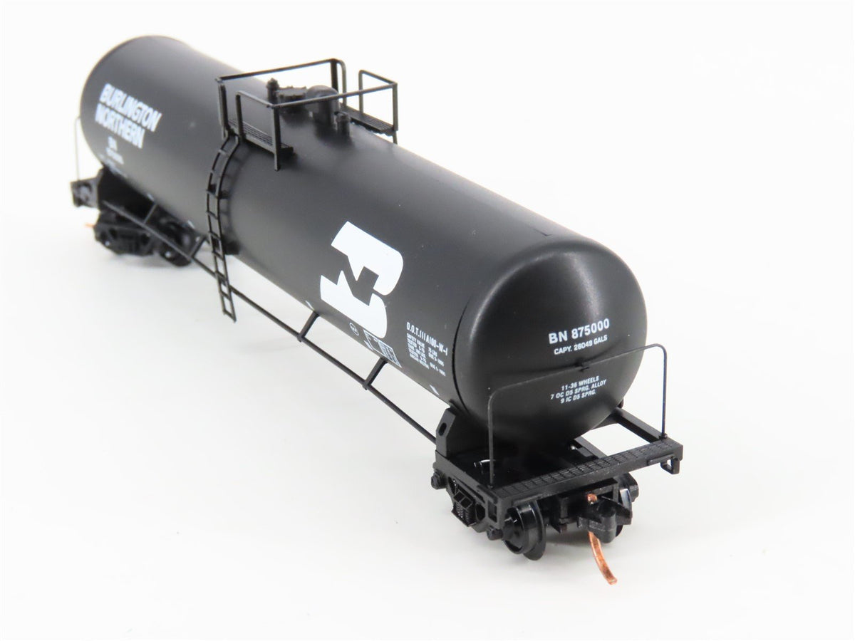 N Micro-Trains MTL 110040 BN Burlington Northern 56&#39; General Tankcar #875000