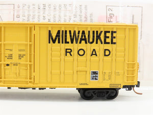N Scale Micro-Trains MTL 103040 MILW Milwaukee Road 60' Waffle Side Boxcar #4295