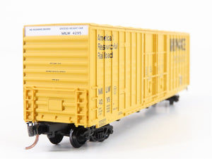 N Scale Micro-Trains MTL 103040 MILW Milwaukee Road 60' Waffle Side Boxcar #4295