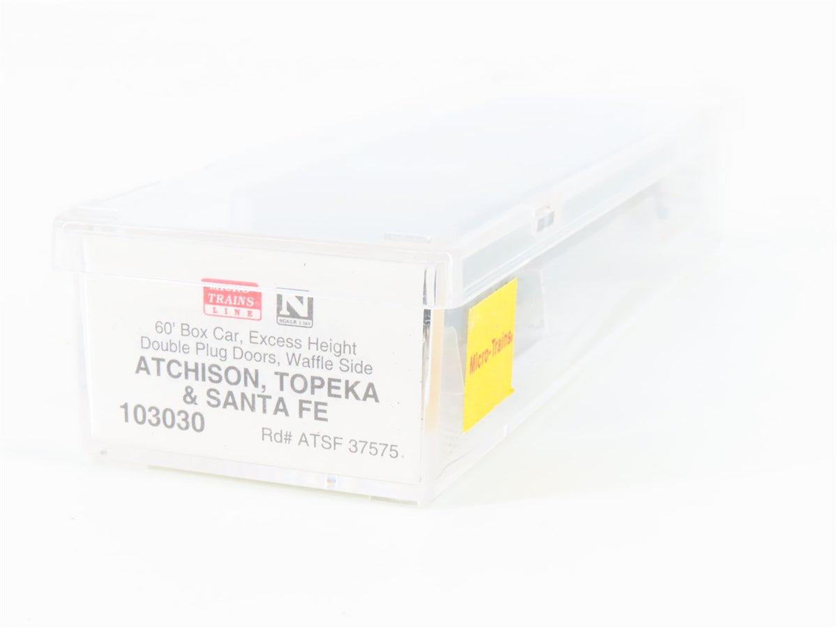 N Scale Micro-Trains MTL 103030 ATSF Santa Fe 60&#39; Waffle Side Boxcar #37575