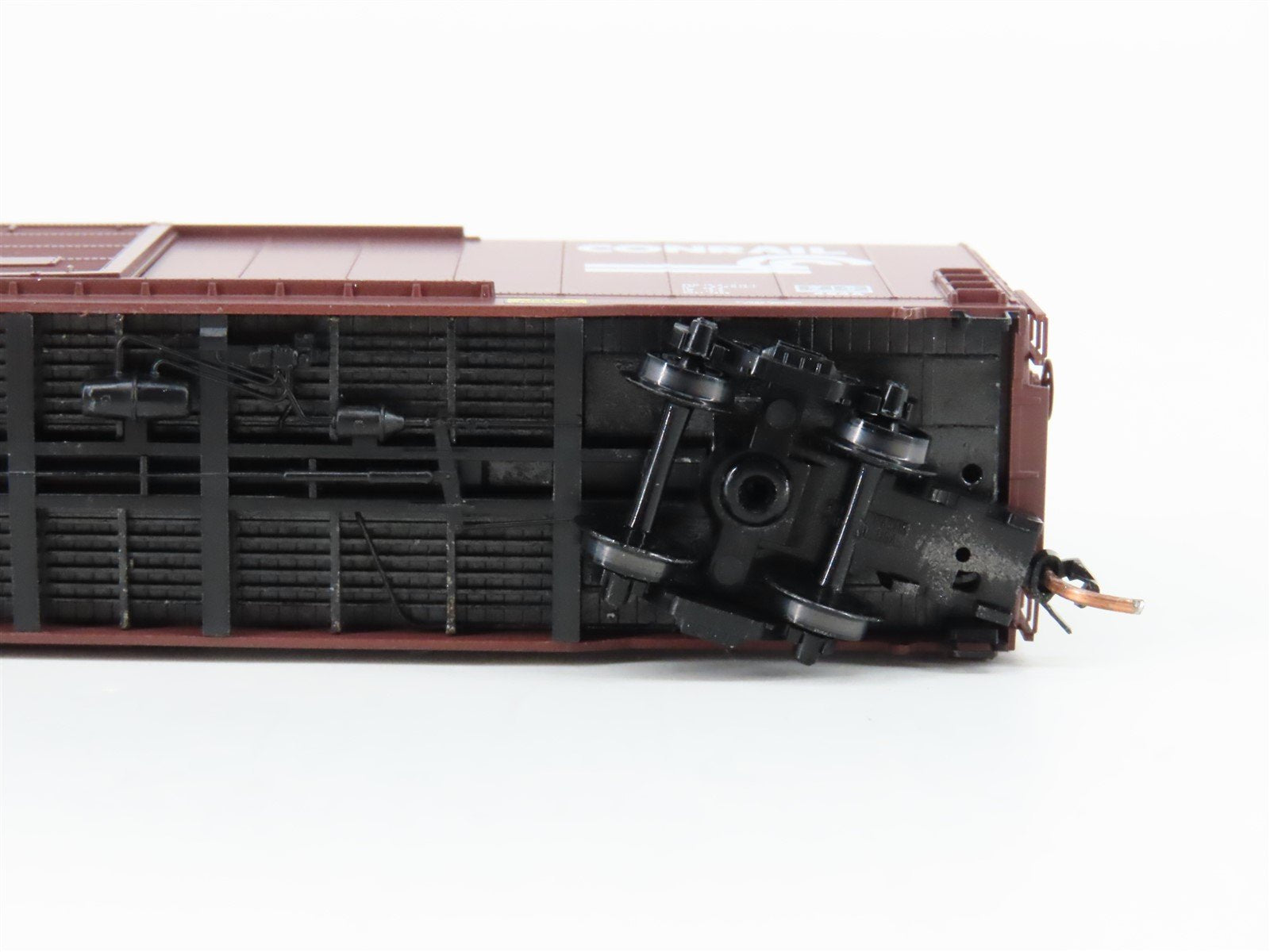 N Scale Micro-Trains MTL 104040 CR Conrail 60' Single Door Boxcar #216722