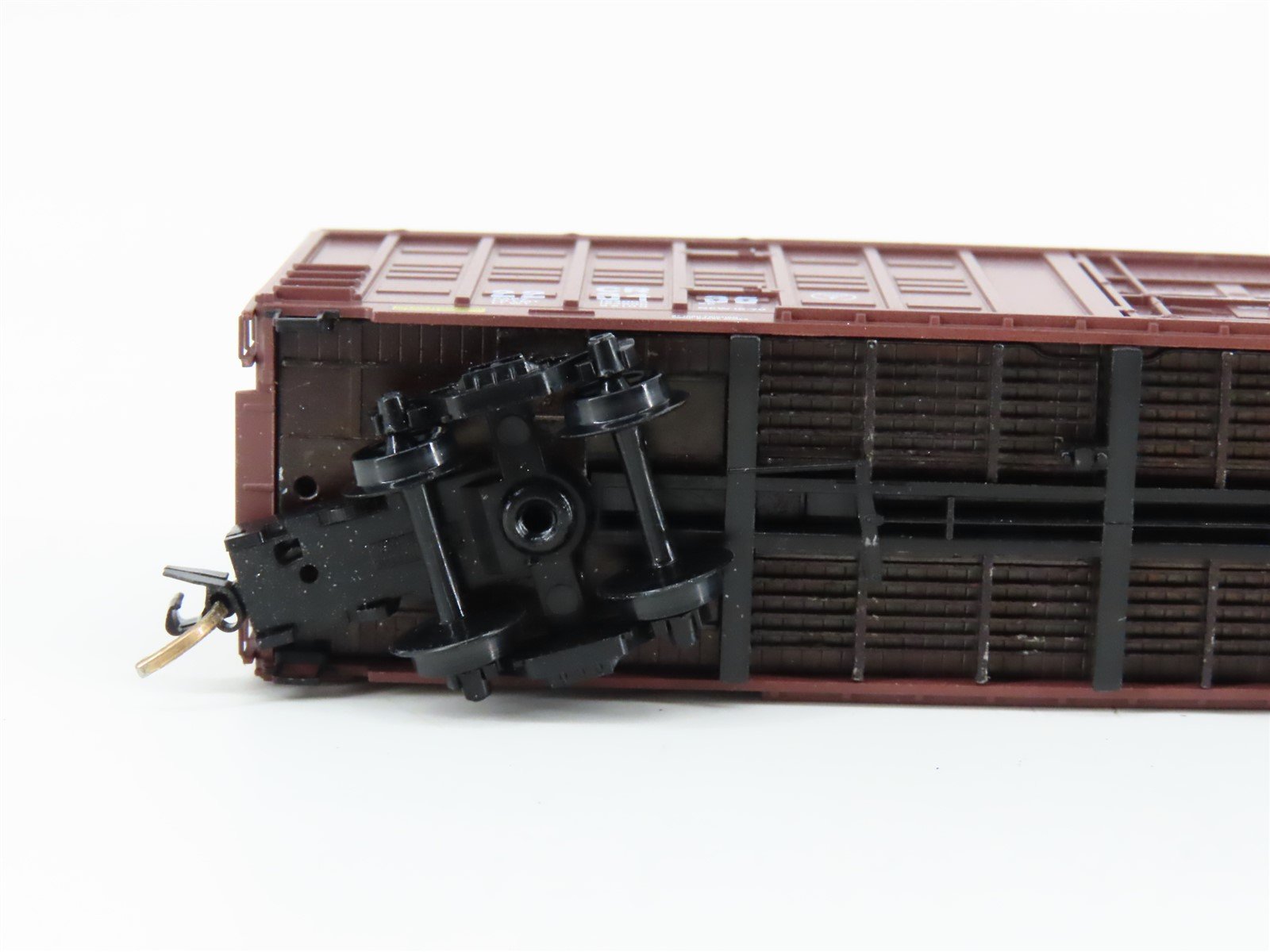 N Scale Micro-Trains MTL 103020 CR Conrail 60' Waffle Side Boxcar #223435