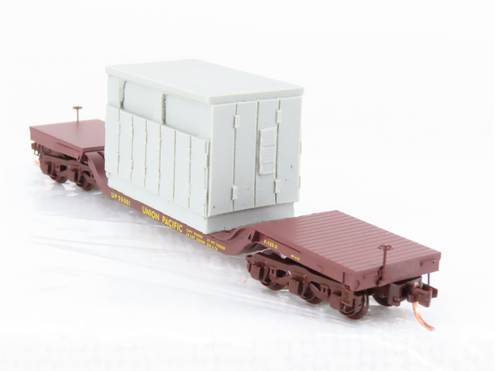 N Scale Micro-Trains MTL 109220 UP Union Pacific Depressed Flatcar #50001 w/Load